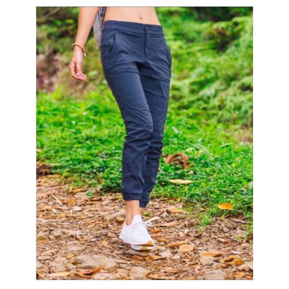 Athleta Trekkie Jogger 2.0 Pant Blue Size 8 Hiking Outdoor Pant